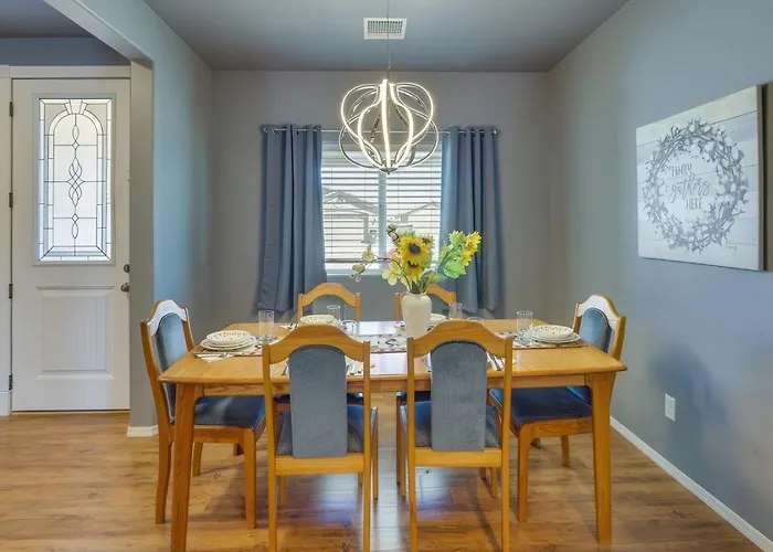 3br 2ba W Patio Fire Pit * Kingman